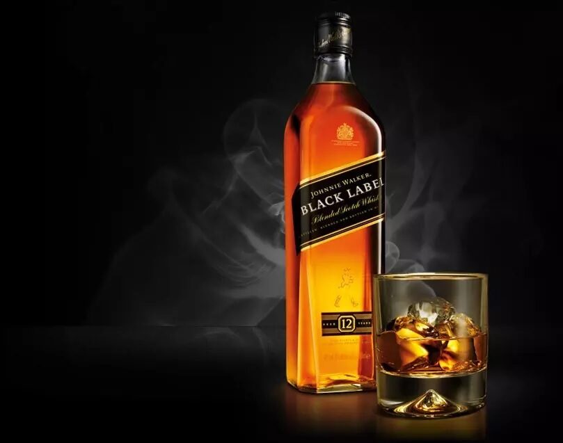 Ly Uong Ruou Johnnie Walker 4